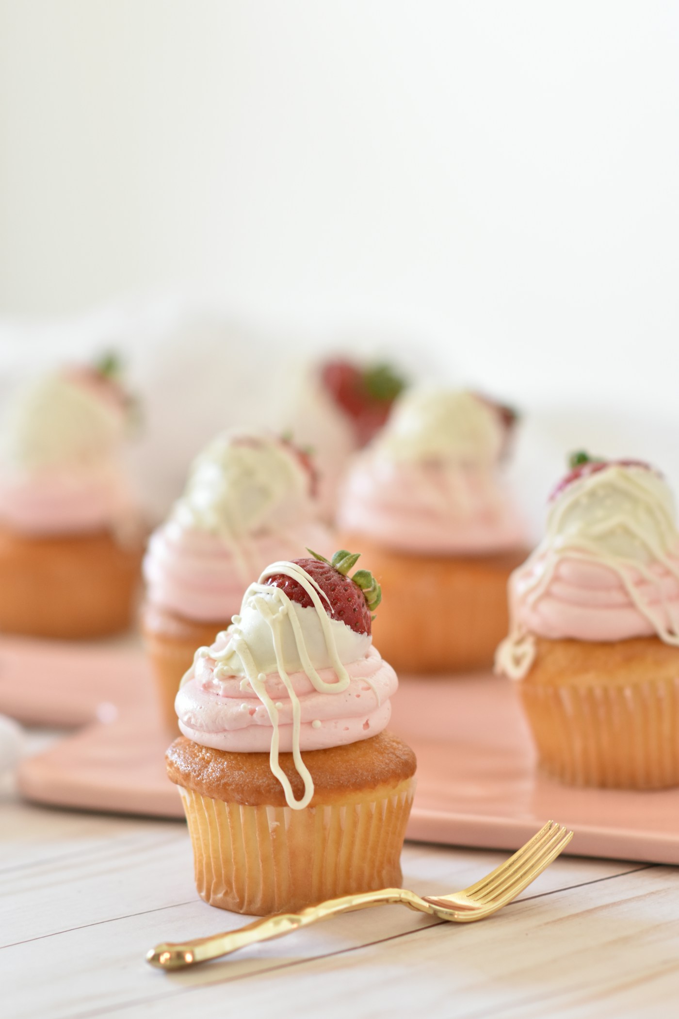 Cupcake happiness cake inspiration